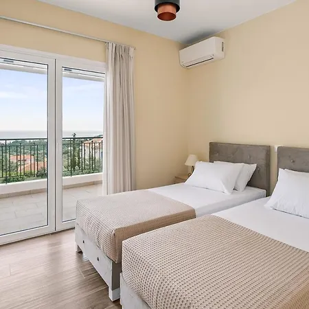 شقة Evangelia's - 3 Bedroom Sea View أرغوستولي