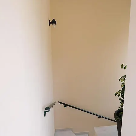 Evangelia's - 3 Bedroom Sea View *